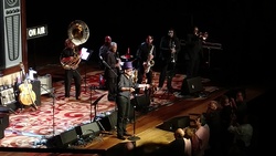 Elvis Costello / Larkin Poe / The Preservation Hall Jazz Band on Oct 17, 2016 [907-small]