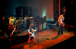 Led Zeppelin on Jan 20, 1975 [760-small]