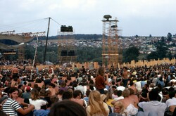 tags: Crowd - Woodstock Music and Art Fair on Aug 15, 1969 [875-small]