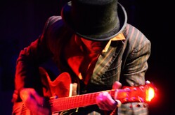 Dead Combo on May 19, 2016 [791-small]