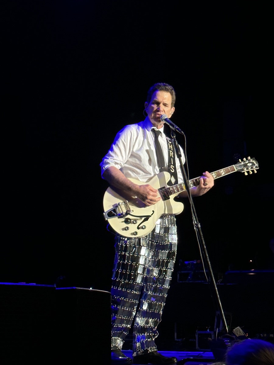 Chris Isaak Concert & Tour History (Updated for 2024) Concert Archives