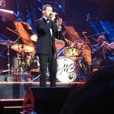 Michael Bublé on Sep 21, 2014 [338-small]