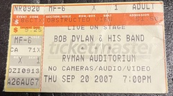 Bob Dylan / Elvis Costello / Amos Lee on Sep 20, 2007 [650-small]