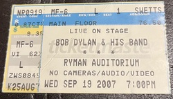 Bob Dylan / Elvis Costello / Amos Lee on Sep 19, 2007 [651-small]