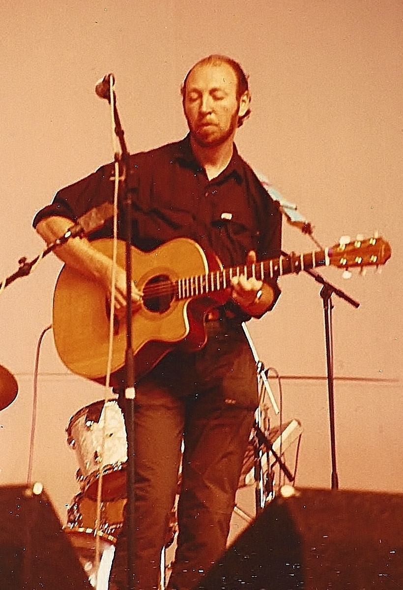 Richard Thompson Concert & Tour History (Updated for 2024) | Concert