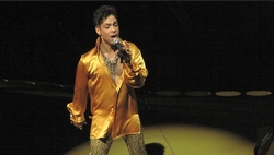 Prince on Mar 30, 2011 [280-small]