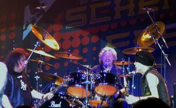 Michael Schenker Fest (With Gary Barden, Robin Mcauley and Graham Bonnet) / Vanish on Oct 25, 2017 [338-small]
