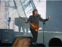 Paul McCartney on Jul 28, 2010 [257-small]