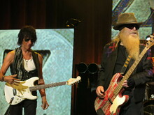 ZZ Top / Jeff Beck on Aug 16, 2014 [886-small]
