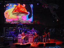 The Allman Brothers Band / Railroad Earth on Sep 5, 2009 [015-small]