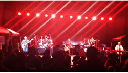 The Doobie Brothers on Jul 28, 2004 [035-small]