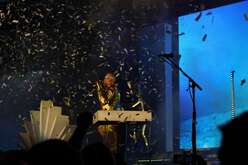 Empire of the Sun on Sep 29, 2014 [258-small]