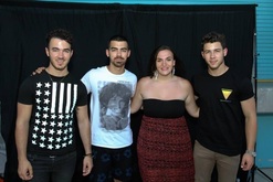 Jonas Brothers / Karmin on Jul 14, 2013 [102-small]