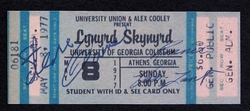 Lynyrd Skynyrd on May 8, 1977 [501-small]