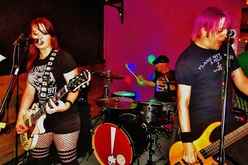 Crimson Riot on Aug 25, 2017 [407-small]