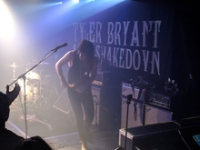 Tyler Bryant & the Shakedown on Dec 5, 2017 [388-small]