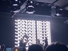 Jonas Blue on Oct 6, 2023 [029-small]
