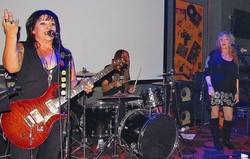 Roni Lee on Dec 31, 2017 [590-small]