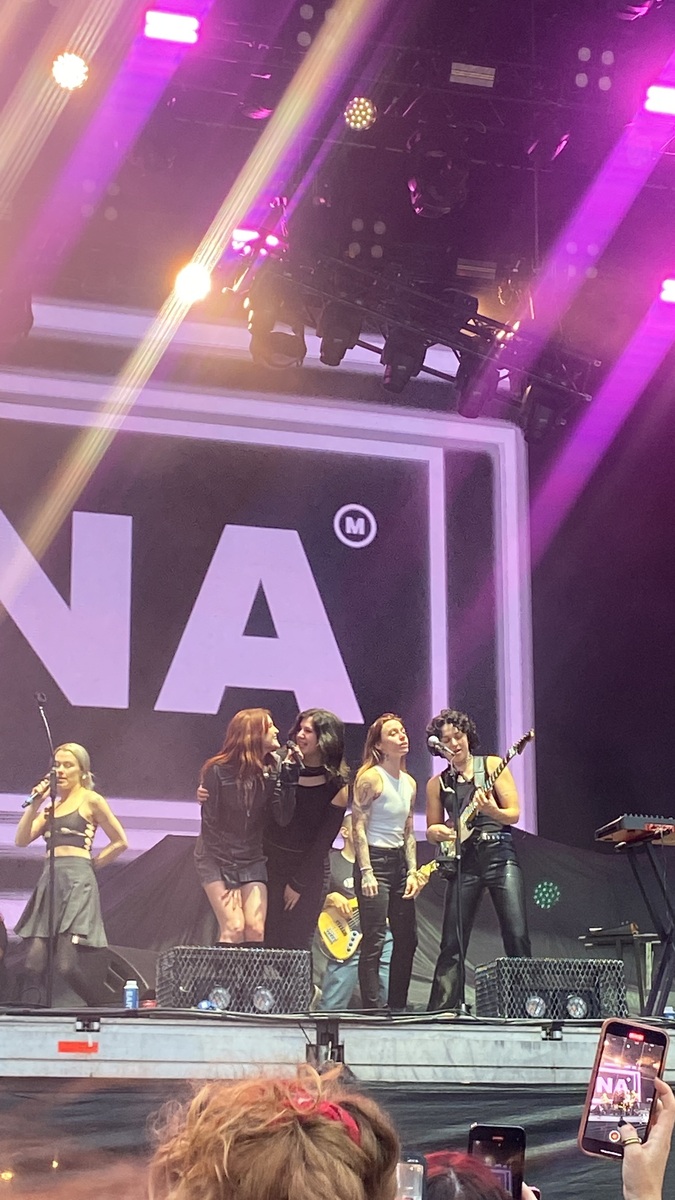 Aug 28, 2023 boygenius / MUNA / Ye Vagabonds at Royal Hospital