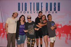 Big Time Rush / Dixie D’amelio on Jun 24, 2022 [735-small]