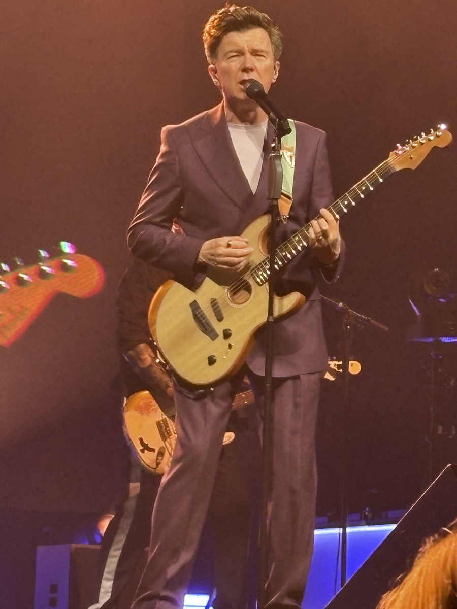 Belinda Carlisle Concert & Tour History (Updated for 2024) Concert