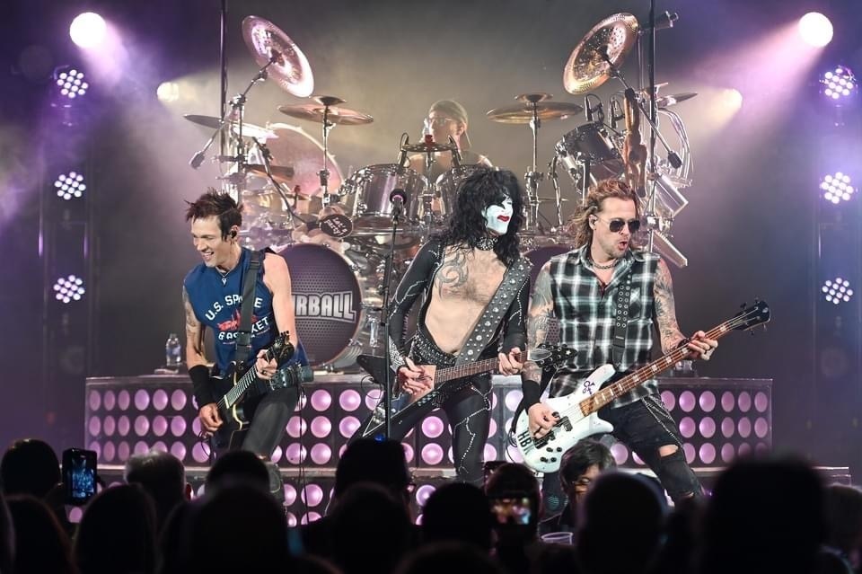 Hairball Tour 2025 Thea Lilllie