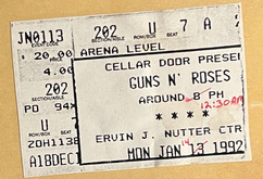 Guns N' Roses / Soundgarden on Jan 13, 1992 [071-small]
