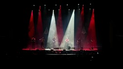 Trampled by Turtles on Feb 29, 2024 [230-small]