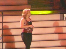 Kelly Clarkson / Reba McEntire / Melissa Peterman on Jan 26, 2008 [964-small]