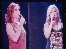 Kelly Clarkson / Reba McEntire / Melissa Peterman on Jan 26, 2008 [968-small]