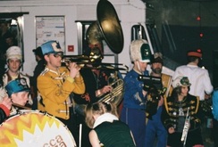 Mucca Pazza on Apr 29, 2011 [095-small]
