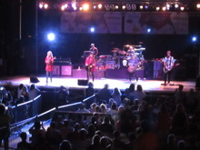 Heart / Phillip Phillips / The Remainders on Jul 18, 2015 [678-small]