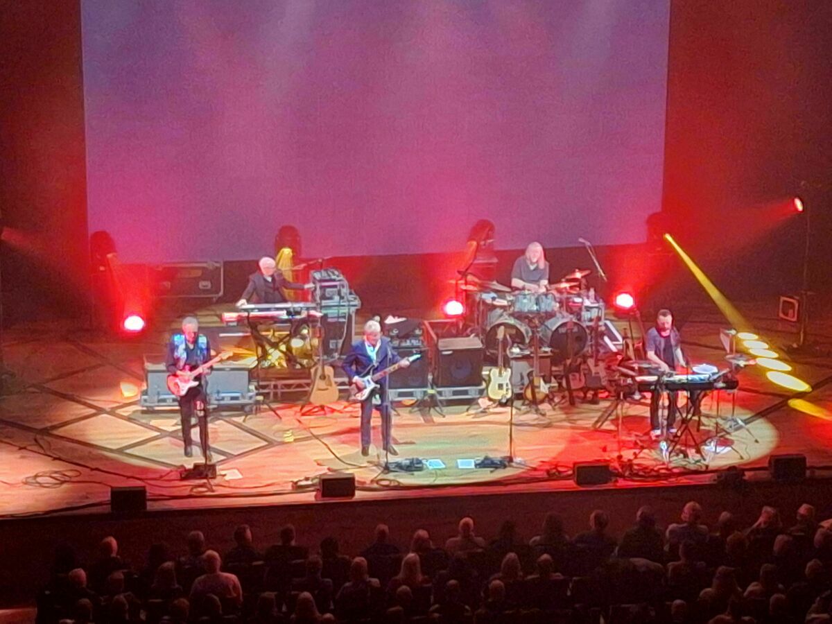 10cc Tour 2024 Cati Mattie