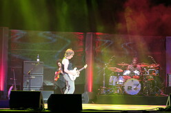 Buddy Guy / Jeff Beck / Jimmy Hall on Aug 7, 2016 [296-small]