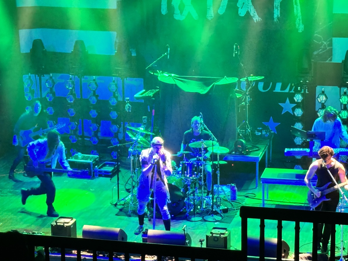 Kim Dracula Concert & Tour History (Updated for 2024) Concert Archives