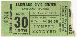 Lynyrd Skynyrd on Apr 30, 1976 [396-small]