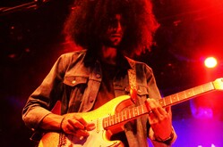 Michael Kiwanuka / Casey Keth on Aug 9, 2016 [118-small]