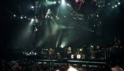 Elton John / Billy Joel on Apr 9, 2001 [674-small]