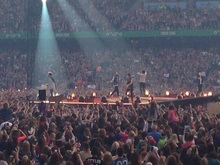 One Direction / 5 Seconds of Summer on Jun 1, 2014 [257-small]