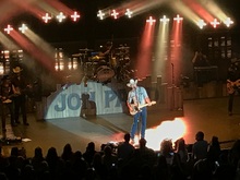 Jon Pardi / Muscadine Bloodline on Apr 19, 2018 [928-small]