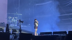 Billie Eilish / girl in red on Aug 15, 2023 [562-small]