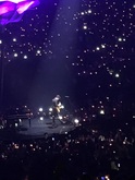 Shawn Mendes on Mar 10, 2019 [738-small]