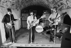 Badfinger / The Klubs / Robbie Rave & Gray Donna on Feb 5, 1970 [385-small]