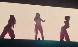 Zara Larsson / Yaeger on Feb 16, 2024 [974-small]