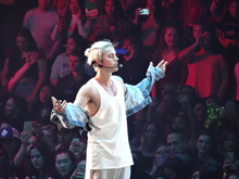 Justin Bieber / Corey Harper / Moxie Raia on Mar 11, 2016 [459-small]