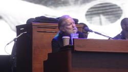 Greg Allman / Rival Sons / Seasick Steve / The Quireboys / The Aaron Keylock Band / The Temperance Movement on Jul 26, 2015 [005-small]