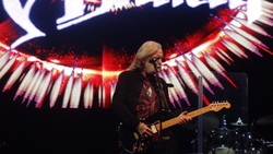 Greg Allman / Rival Sons / Seasick Steve / The Quireboys / The Aaron Keylock Band / The Temperance Movement on Jul 26, 2015 [009-small]
