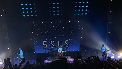 5 Seconds of Summer / AR/CO / Charlotte Sands on Oct 11, 2023 [377-small]