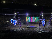 Ed Sheeran / Maisie Peters / Cat Burns on Sep 1, 2022 [116-small]