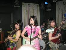 Shonen Knife / Otoboke Beaver / Leggy / Bruja on May 5, 2016 [630-small]